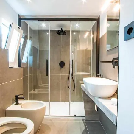 Astroom ゲストハウス 3*