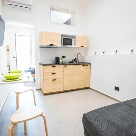 Astroom 3* バーリ